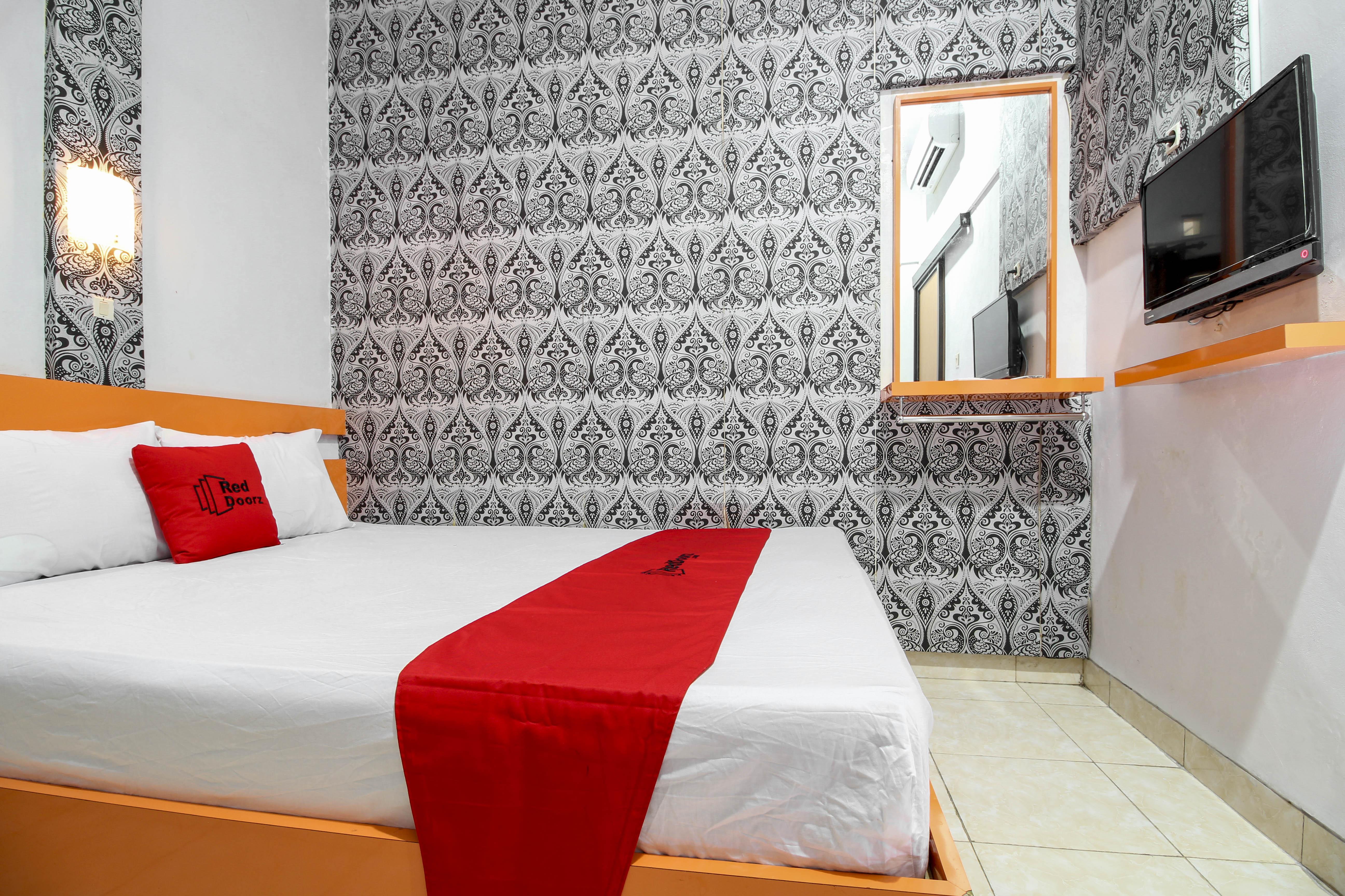 เรดดอร์ซ เนียร์ ฮาร์โตโนมอลล์ Hotel Kejayan ภายนอก รูปภาพ